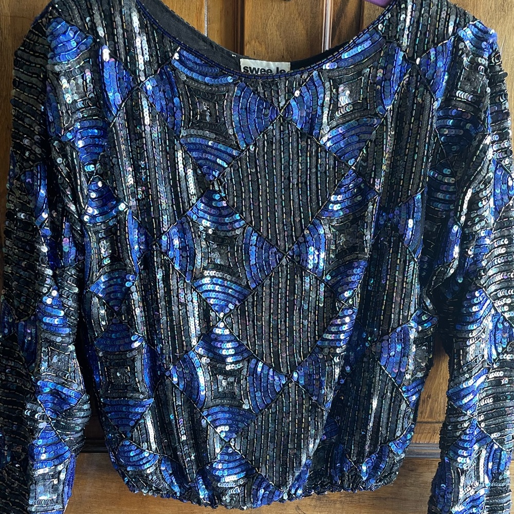 Gorgeous Blue & Black Vintage 1970-1980 Swee Lo Sequins & Beads Silk Blouse M/L